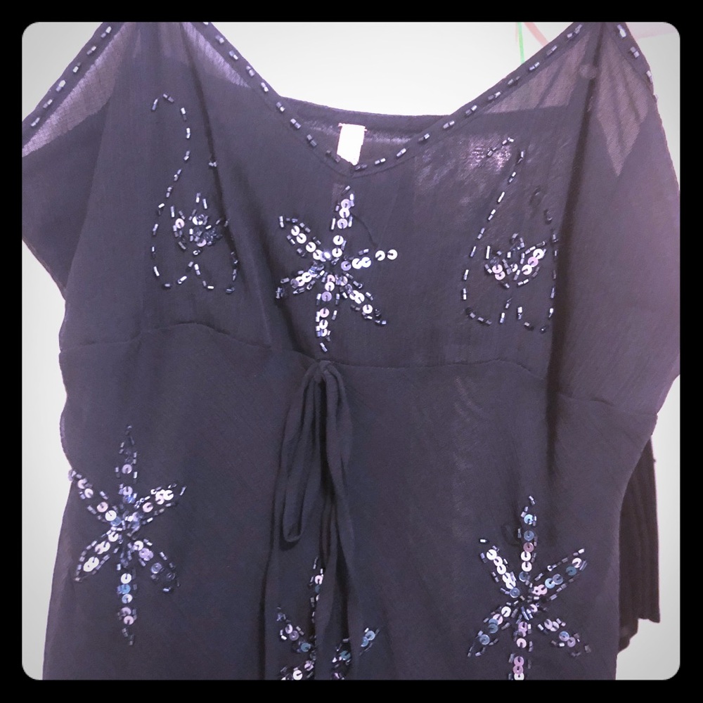 Beautiful Black Flowy Sleeveless Sheer Top